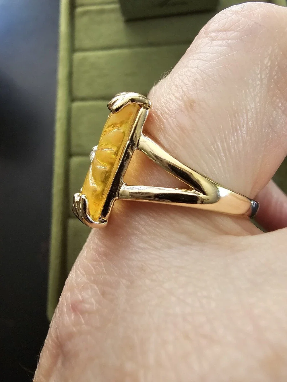 Rare Avon Ring Size 8